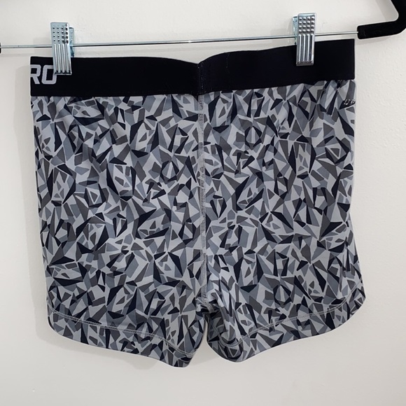 Nike Pro Compression Shorts - Picture 5 of 9